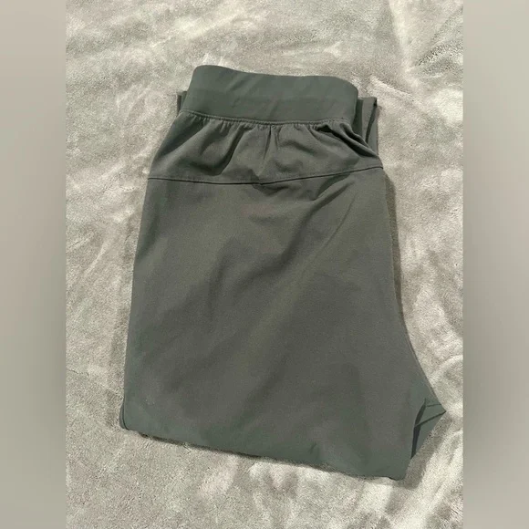 Lululemon Zeroed In Slim-fit Men’s Pants - Size XS - Regular - 30” length